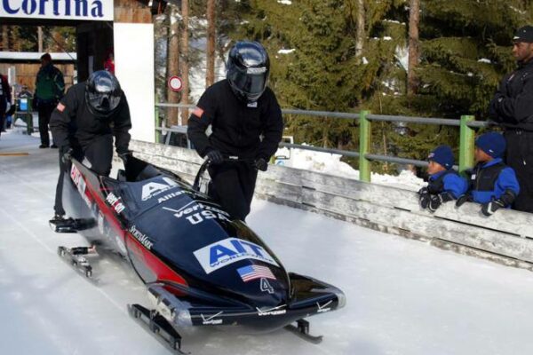 Bobsled Track in Cortina: Race Against Time – Corriere.it