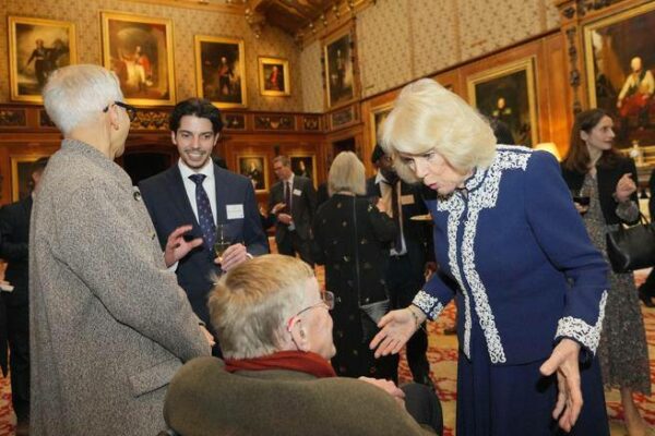 “La reacción de los Windsor al impactante anuncio sobre Carlos. El recurso de las princesas de York – Corriere.it”
