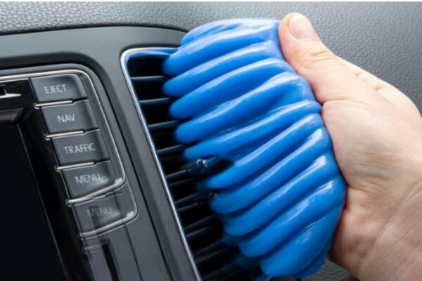 Limpiador de gel para interiores de automóviles: cómo usarlo (también para el teclado de la computadora)