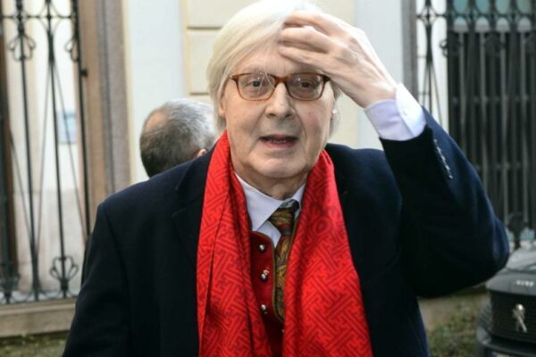 Vittorio Sgarbi and his resignation: “Whoever wrote those letters hates me. Stolen my account, I will file a complaint”